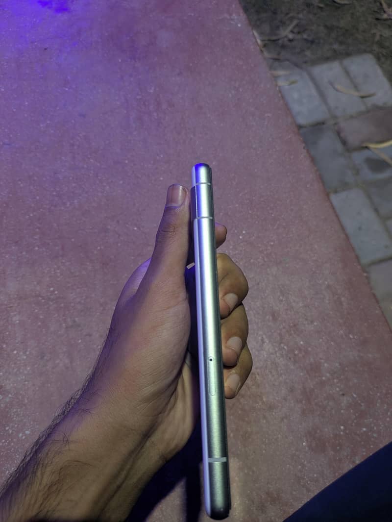 Google Pixel 7a 2
