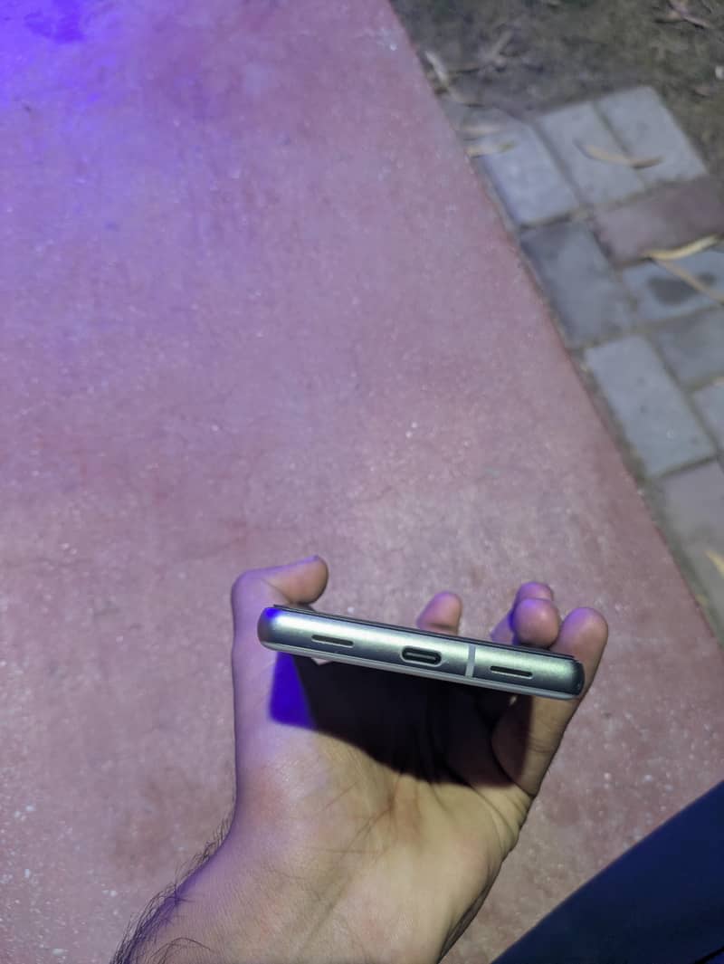 Google Pixel 7a 3