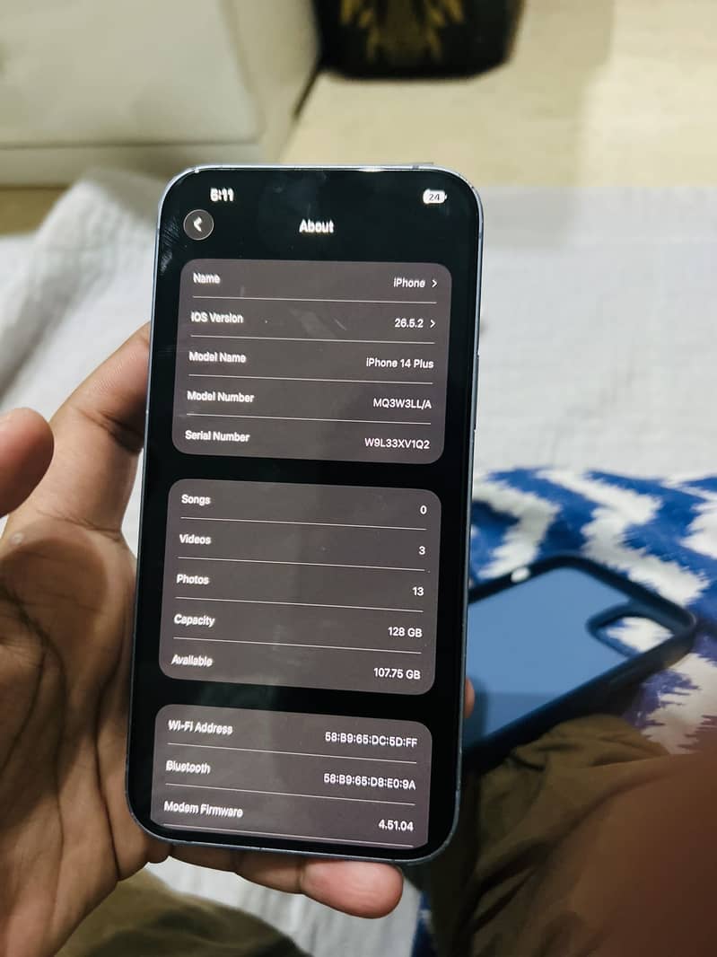 Apple iPhone 14 JV 12