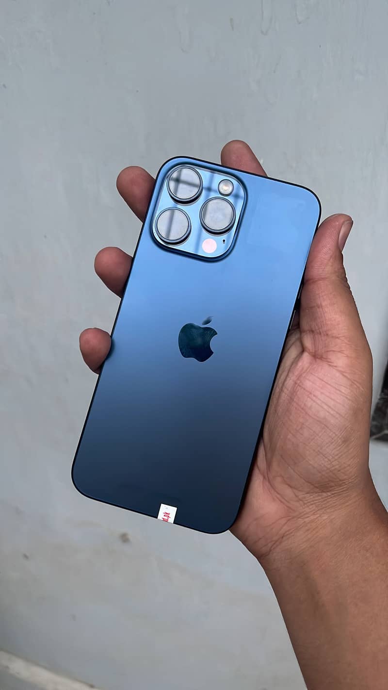 Apple iPhone 15 Pro Max 0