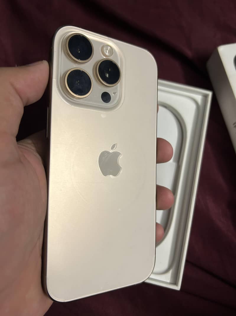 Apple iPhone 16 Pro 2