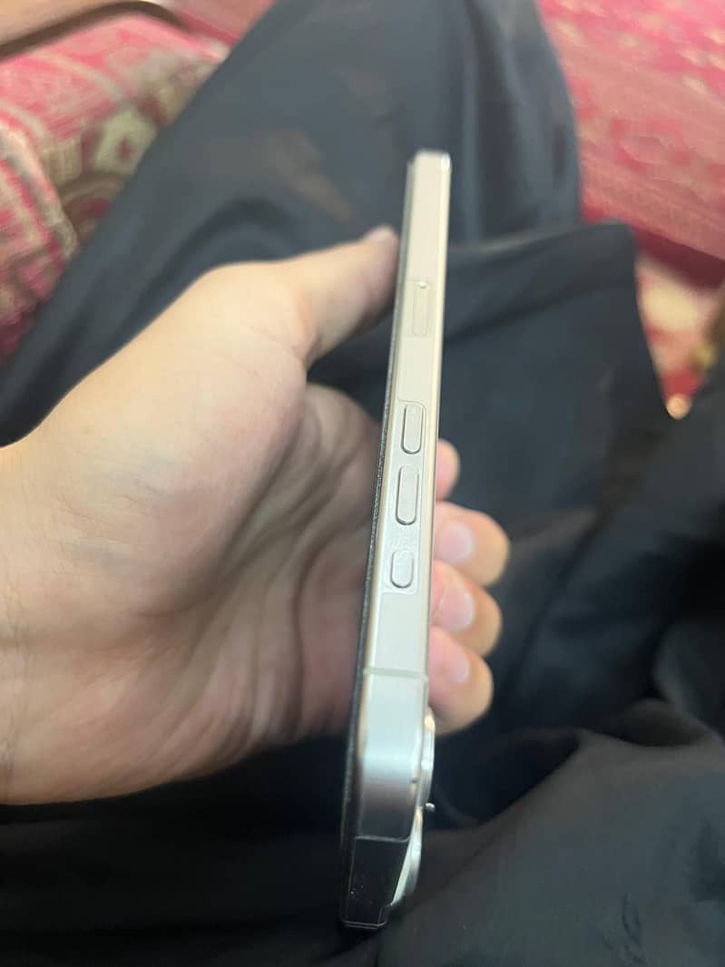 iphone 15 pro max 7