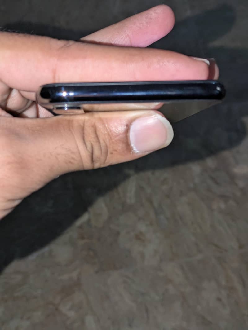 Apple iPhone XS 8