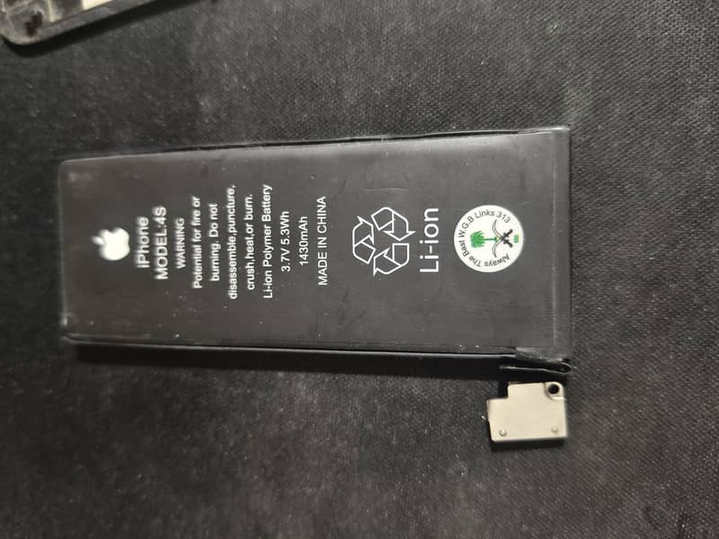 iPhone 4S battery 1