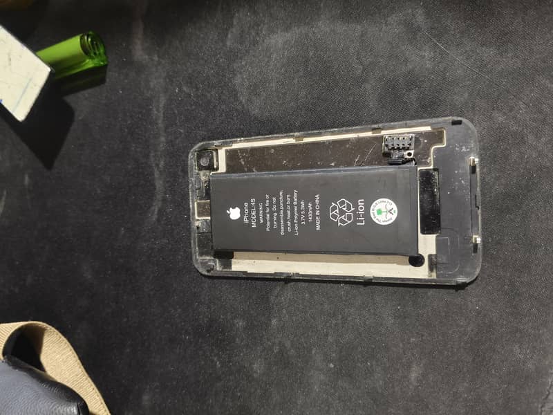iPhone 4S battery 2