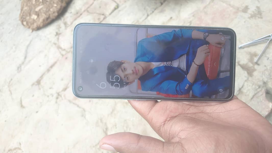OPPO A76 1