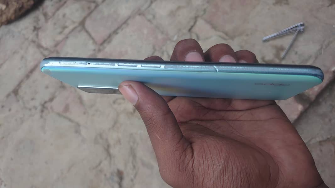 OPPO A76 5