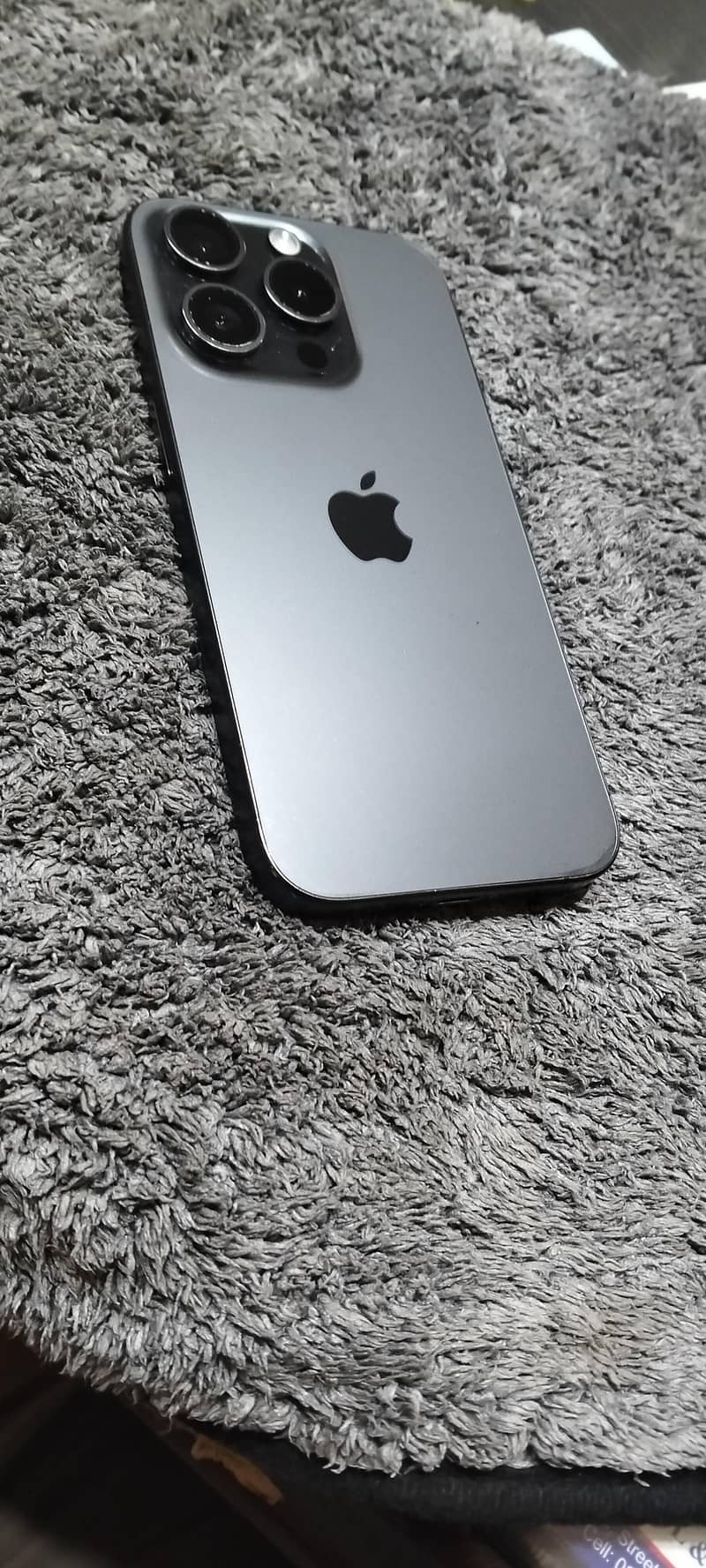 Apple iPhone 15 Pro 2