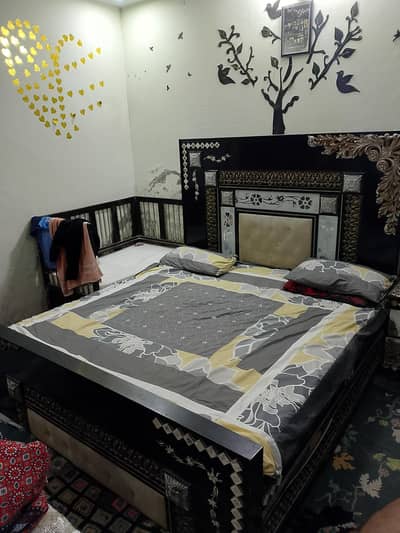 king size bed Black & white solid furniture set