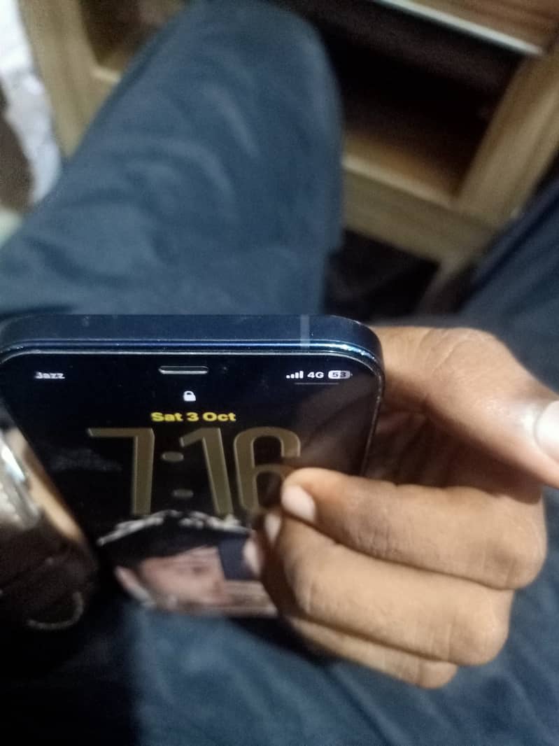 Apple iPhone 12 8
