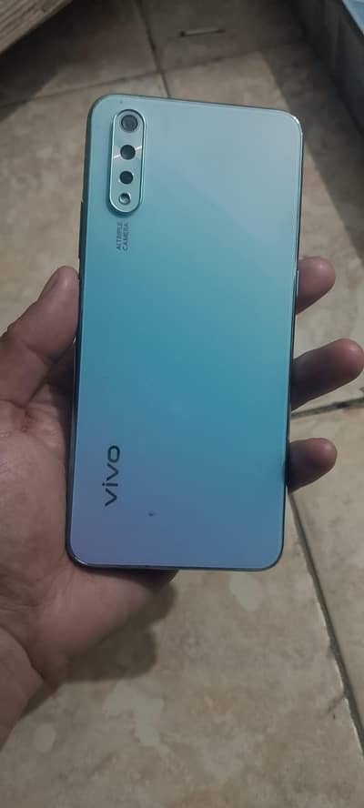 Vivo S1