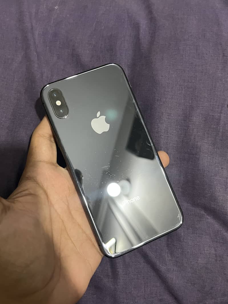 Apple iPhone X 3