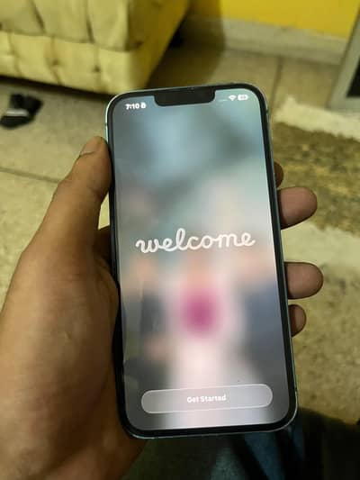 Apple iPhone 13
