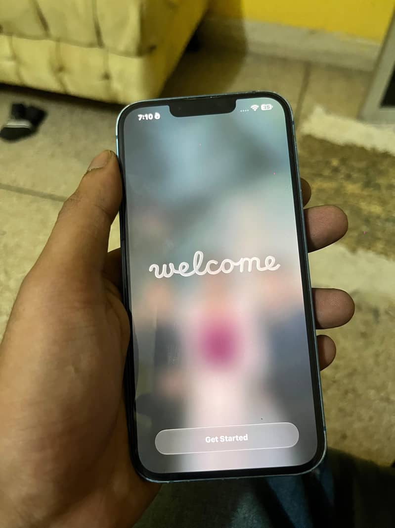 Apple iPhone 13 0