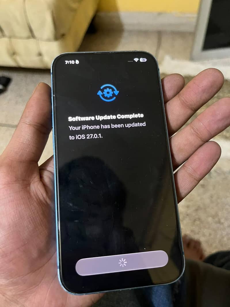 Apple iPhone 13 1