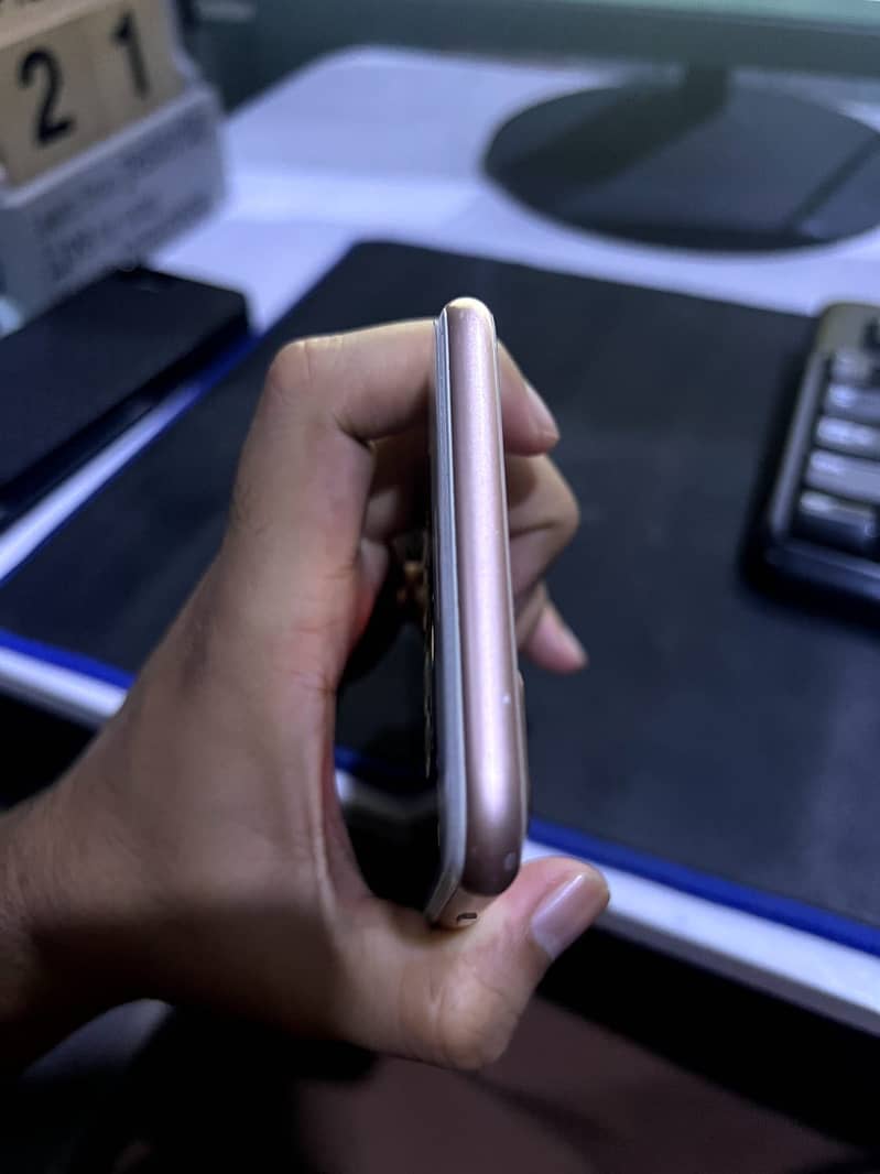 Apple iPhone 8 Plus 1
