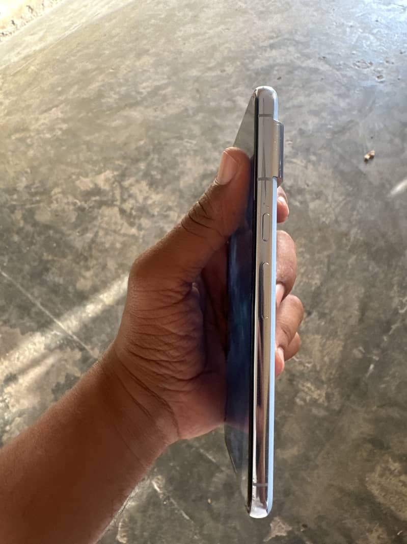 Google Pixel 8 Pro 4