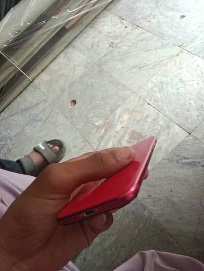 Apple iPhone SE