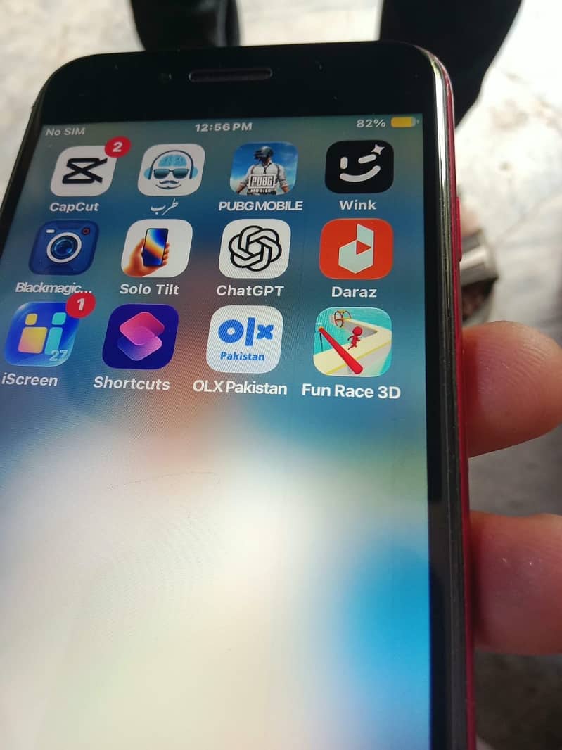Apple iPhone SE 10