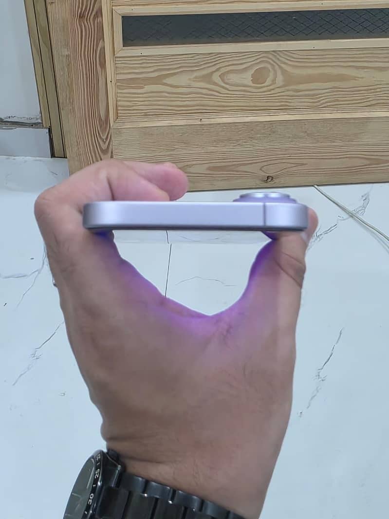 Apple iPhone 17 5