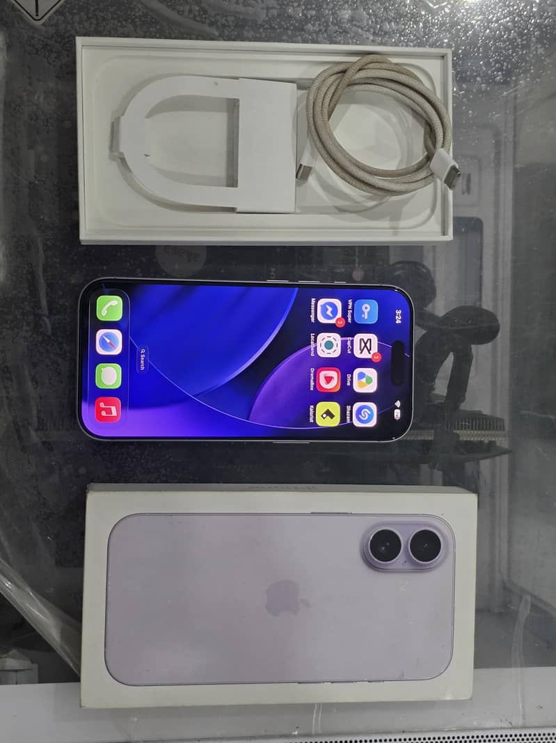 Apple iPhone 17 7