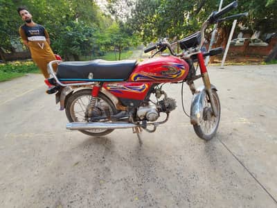 united 70 cc - 45000 rs