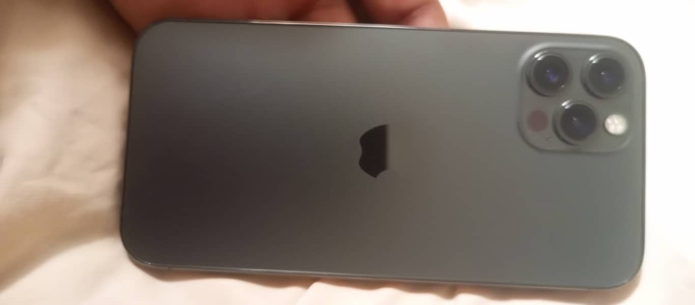 Apple iPhone 12 Pro 2