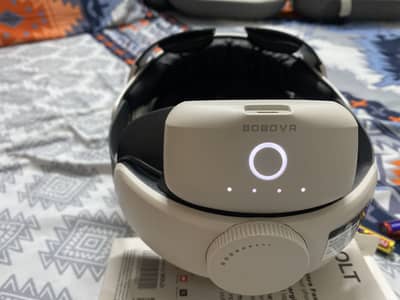 Meta Quest Bob VR head set