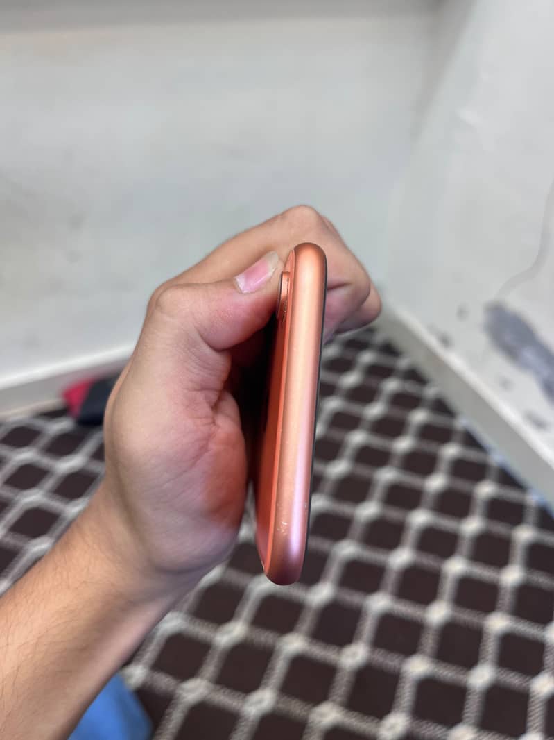 Apple iPhone XR 2