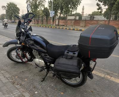 Suzuki GS150 SE
