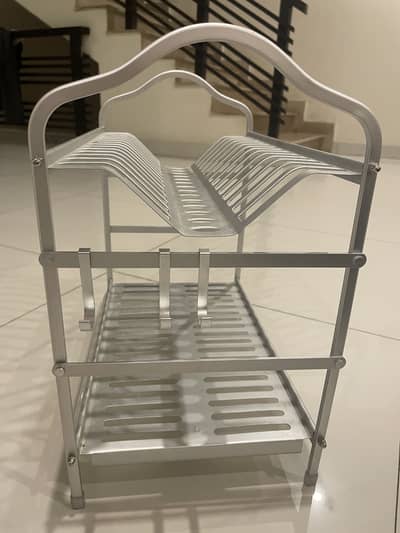 Dish stand