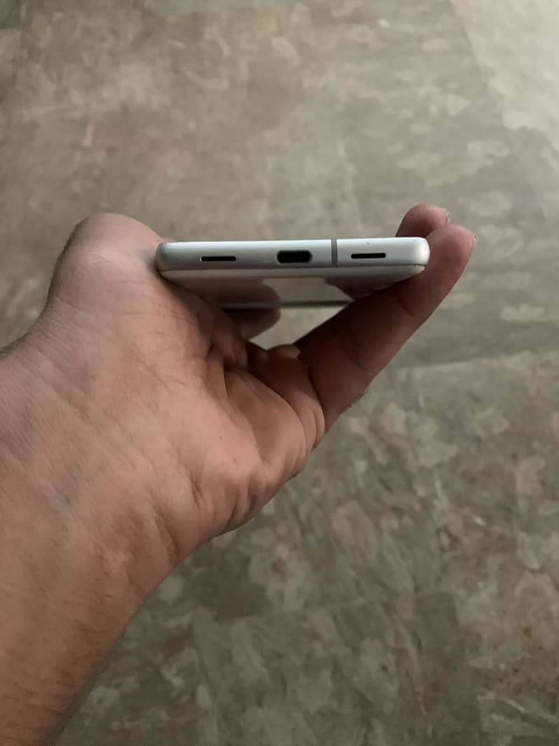 Googel pixel 7a 6
