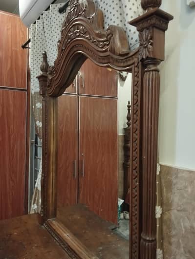 Dressing table