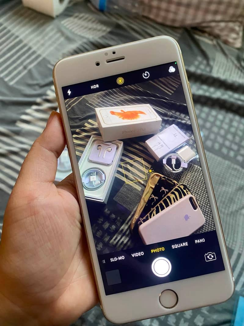 Apple iPhone 6S Plus 2