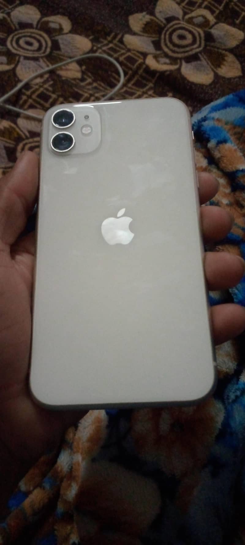 Apple iPhone 11 0