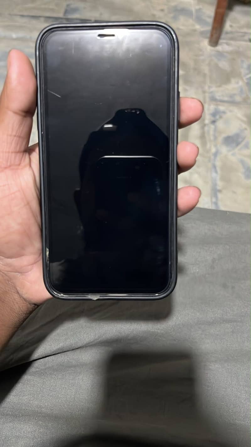 Apple iPhone XR 1