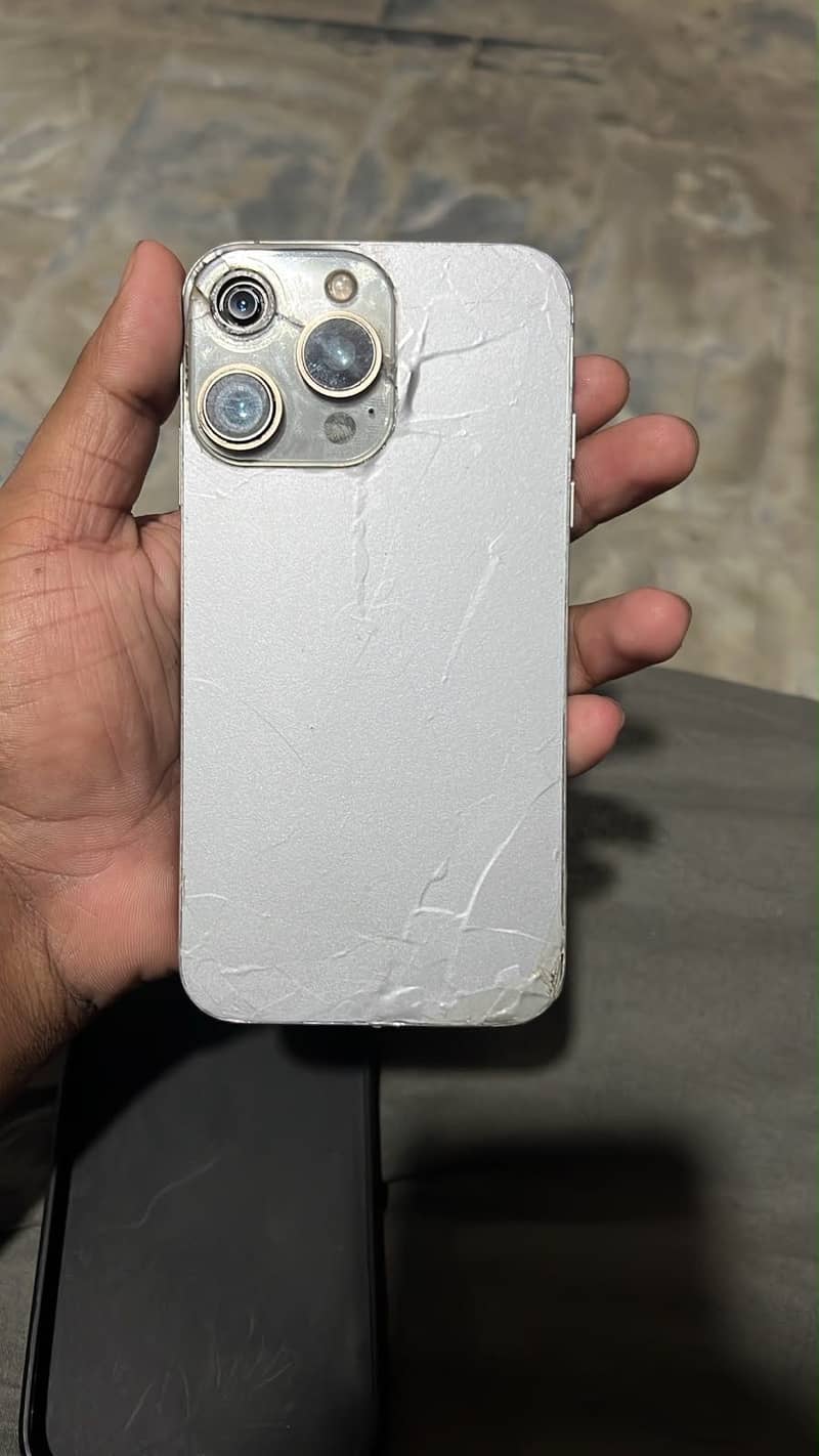Apple iPhone XR 4