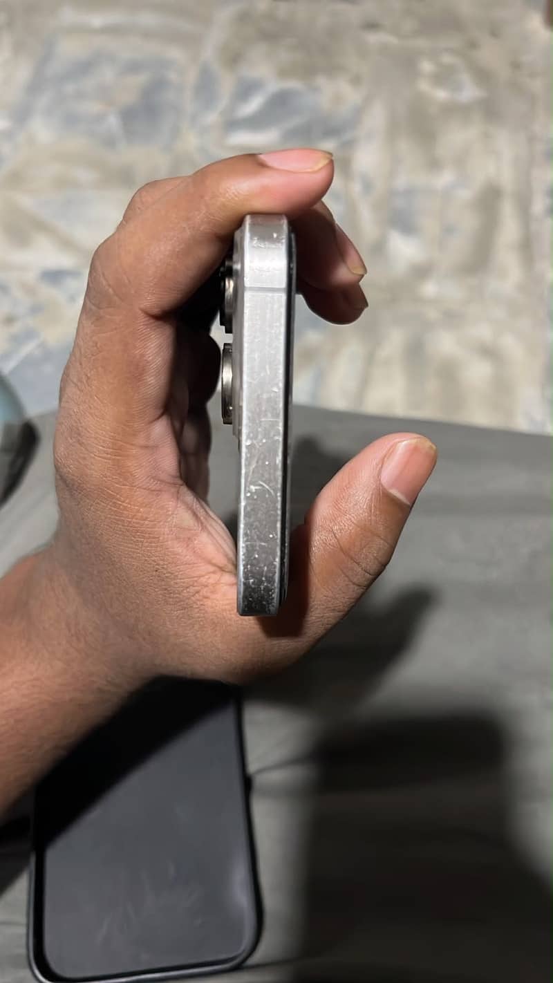Apple iPhone XR 5