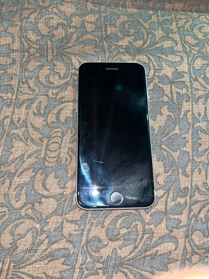 Apple iPhone SE 0