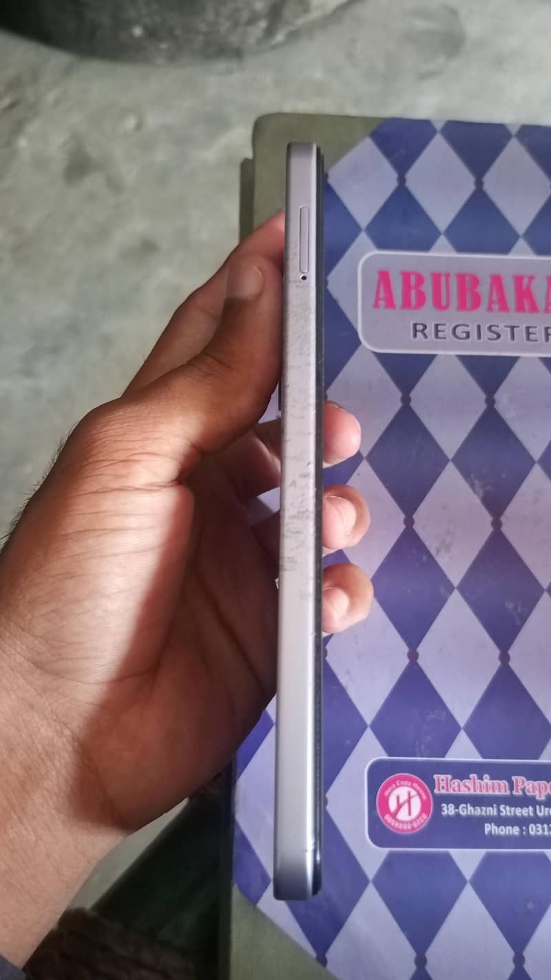 Tecno Spark Go 2