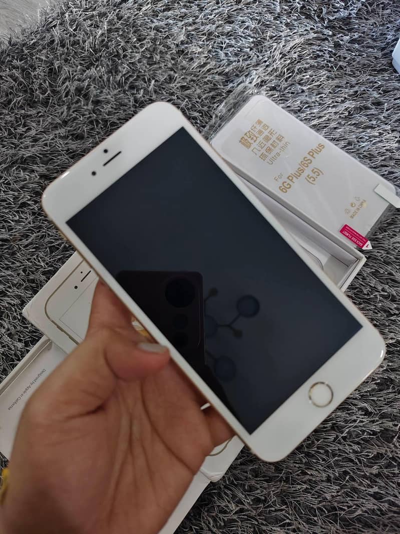 Apple iPhone 6S Plus 1