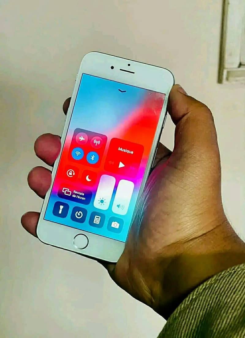 Apple iPhone 6S Plus 1
