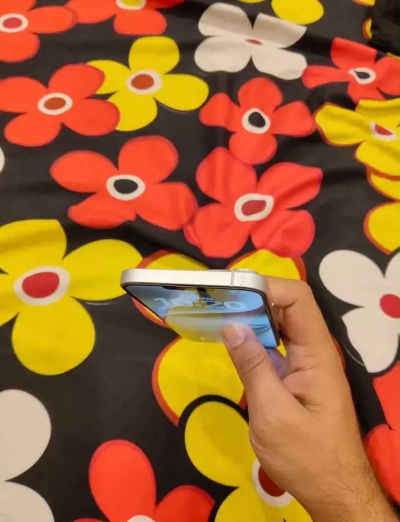 Apple iPhone 14 plus 5