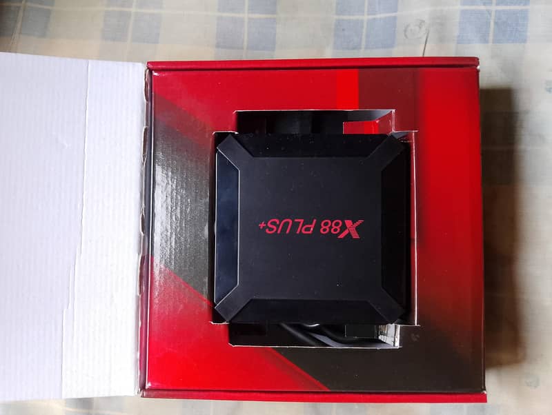 x88 plus+ TV Box 1