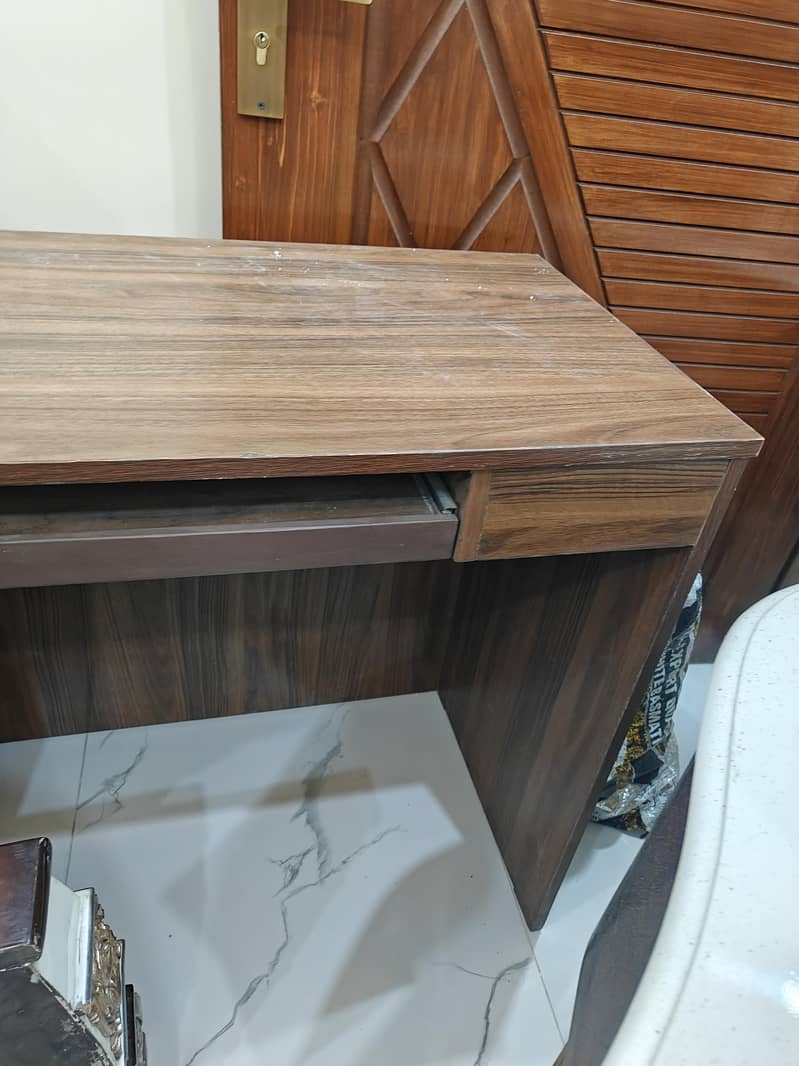 office table or study tabl 0