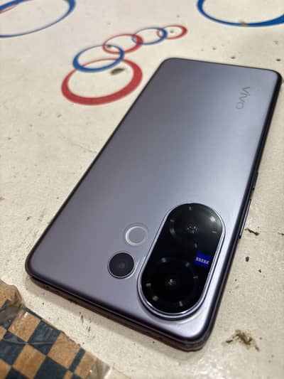 Vivo V60
