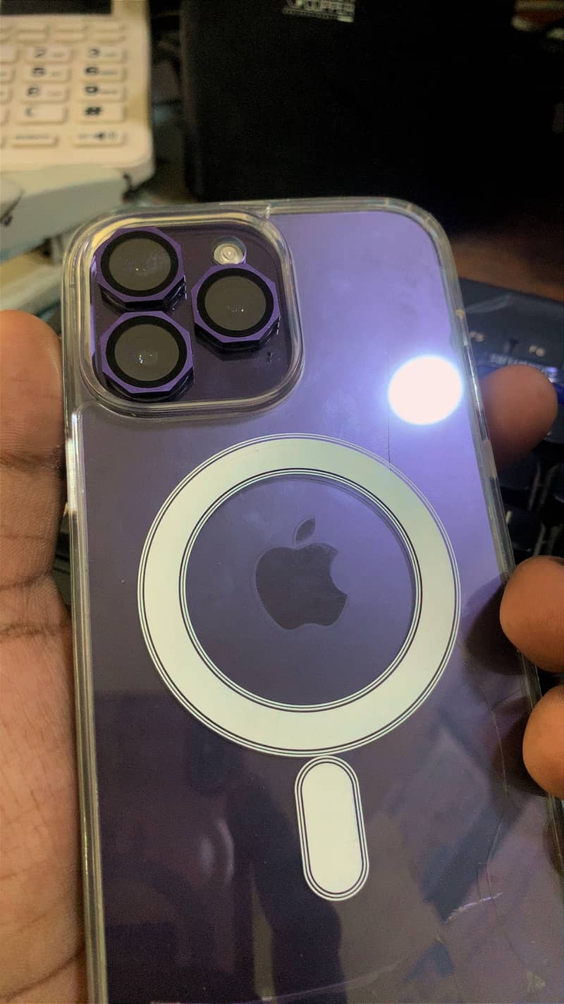Apple iPhone 14 Pro Max 1