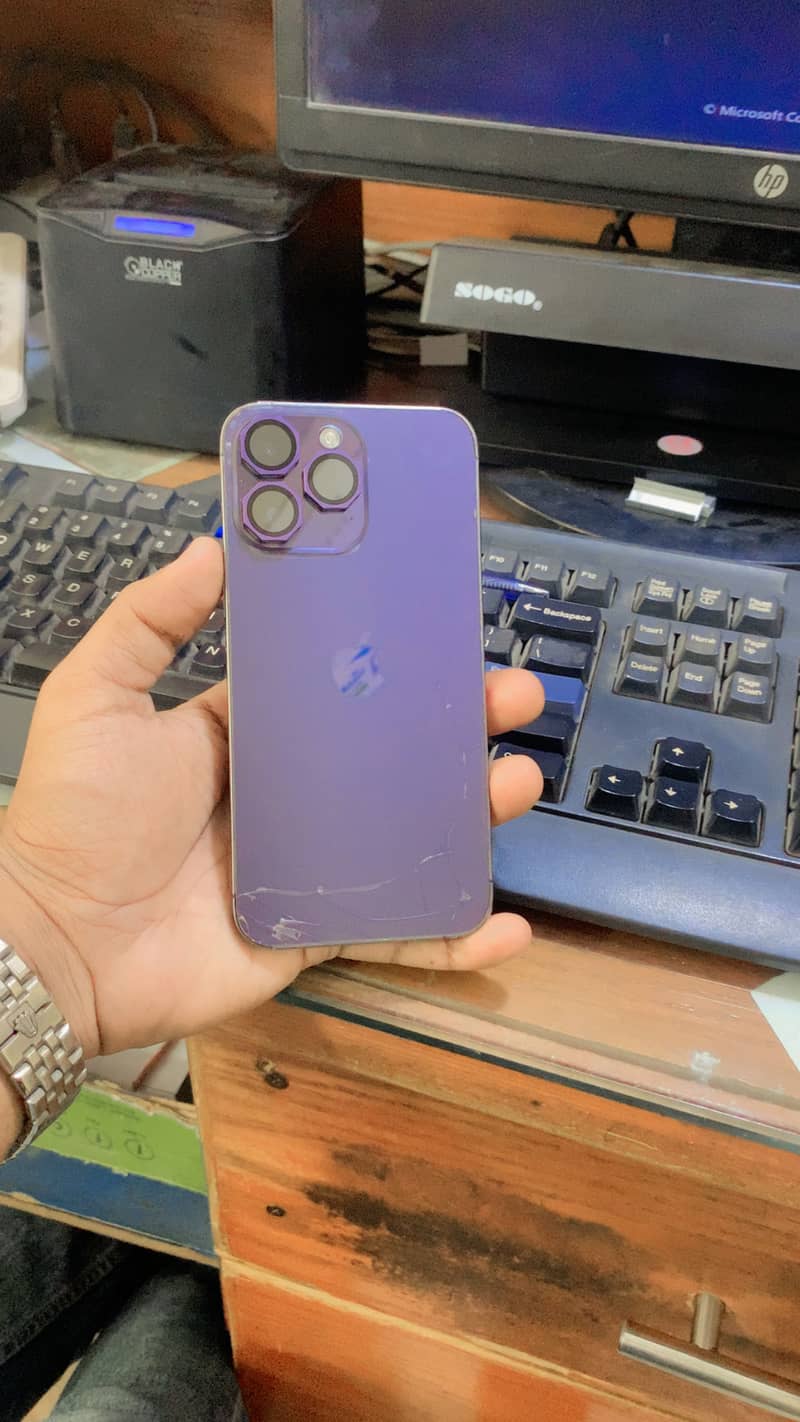 Apple iPhone 14 Pro Max 6