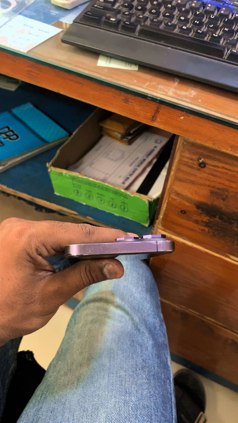 Apple iPhone 14 Pro Max 9