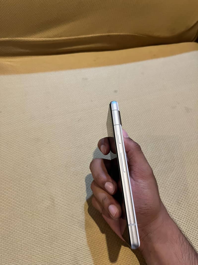 Google Pixel 7a 1